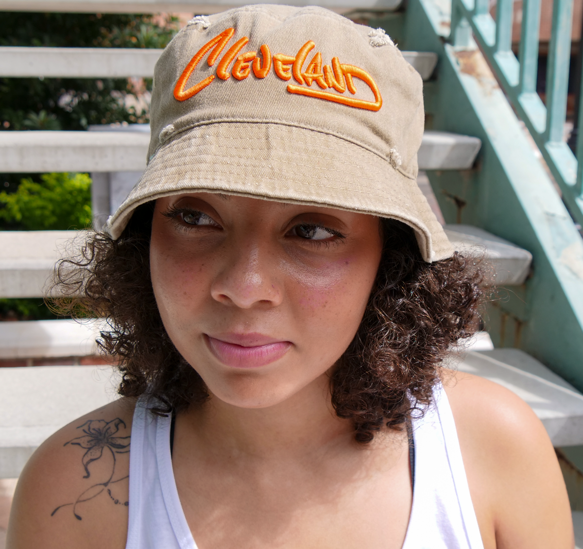Brown bucket hat in the wild